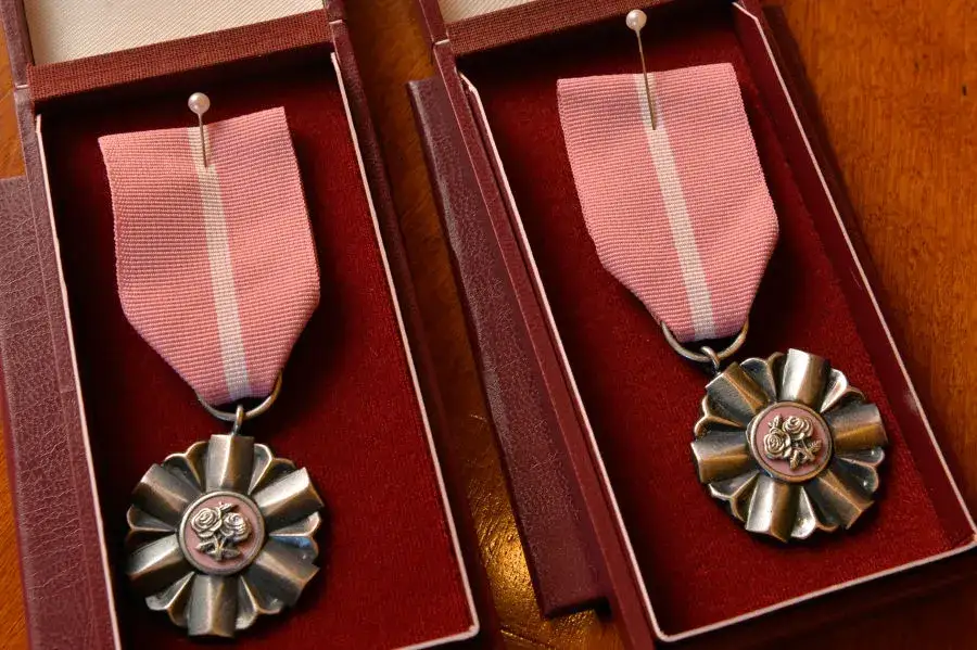 Zdjęcie 50 lat po ślubie – poznaj znaczenie złotych godów i tradycje