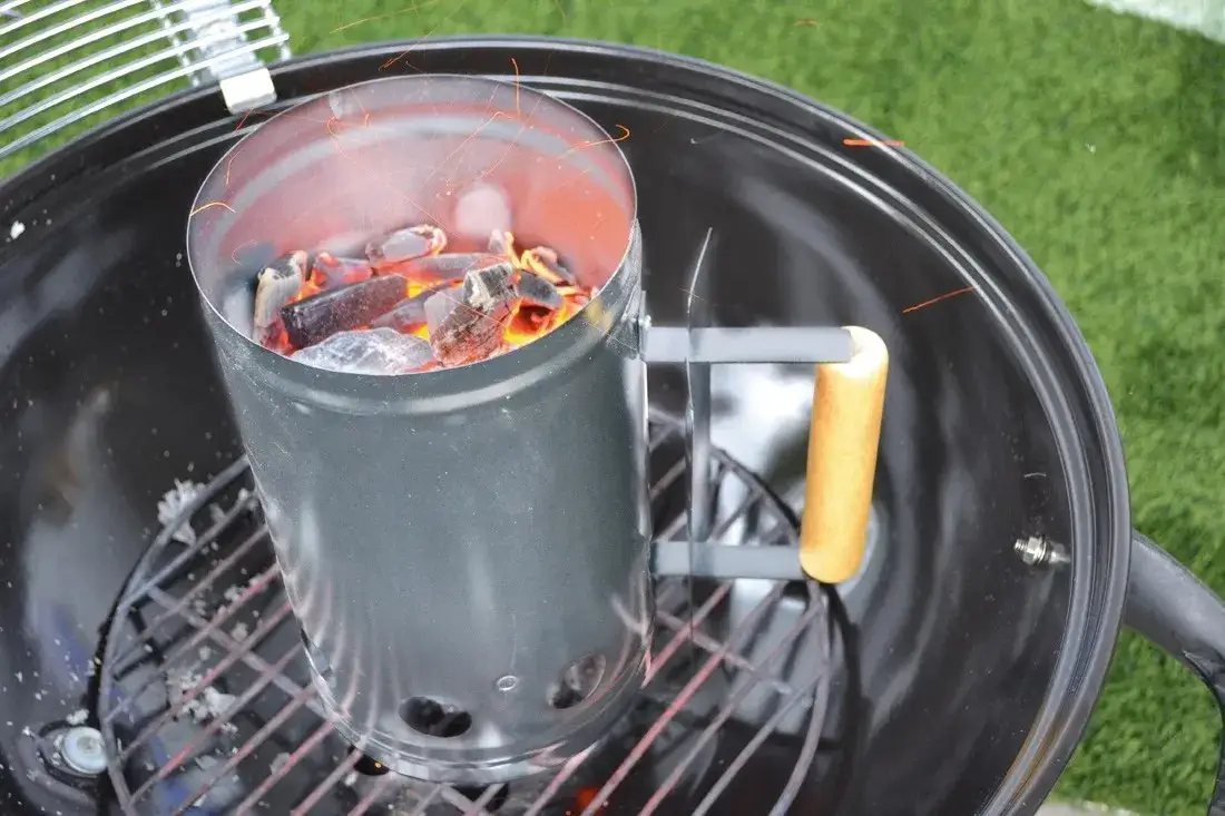 Zdjęcie Komin do rozpalania grilla OBI: najlepszy wybór dla miłośników BBQ