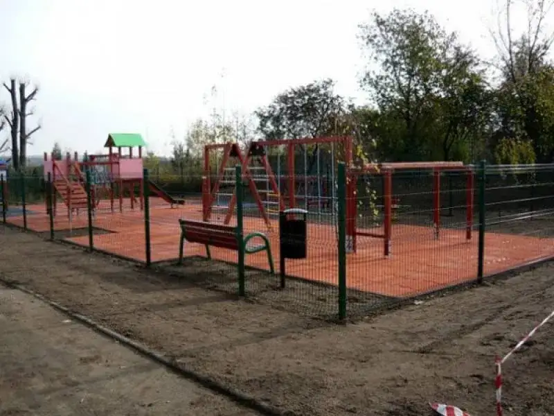 Zdjęcie Czy place zabaw są otwarte? Sprawdź aktualny stan w Twojej okolicy