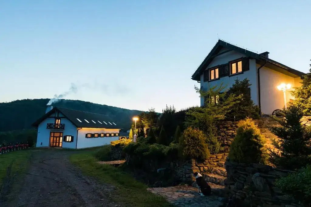 Zdjęcie Ranczo turystyczne: Niezapomniane wakacje blisko natury