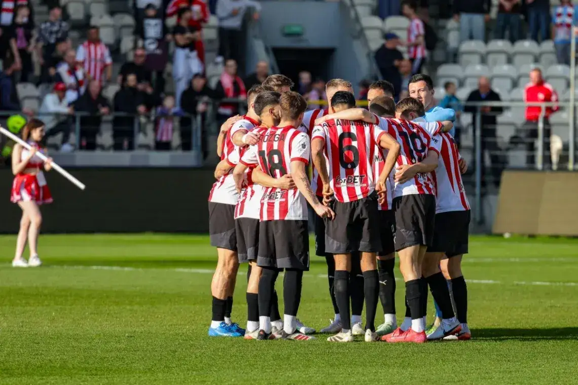 Zdjęcie Statystyki Śląsk Wrocław vs Cracovia: Kluczowe porównania i analizy