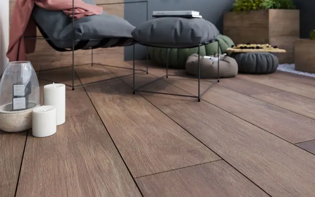 Zdjęcie Jakie płytki na taras wybrać, by uniknąć problemów z użytkowaniem?