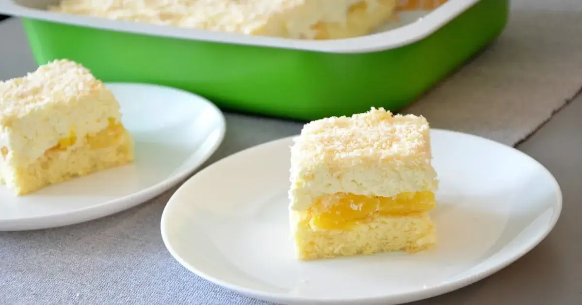 Zdjęcie Pyszny przepis na ciasto paradiso z ananasem i kokosowym kremem