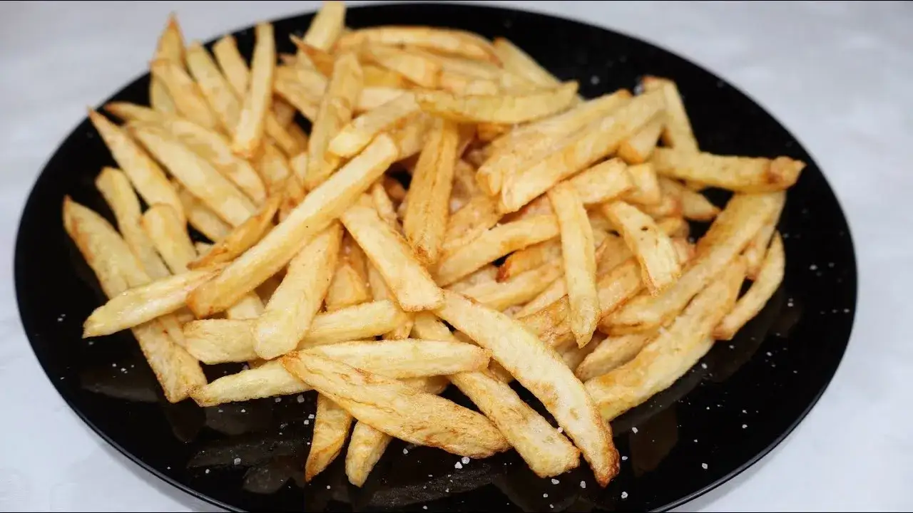 Zdjęcie Jak smażyć frytki, żeby były chrupiące - najlepsze techniki i porady
