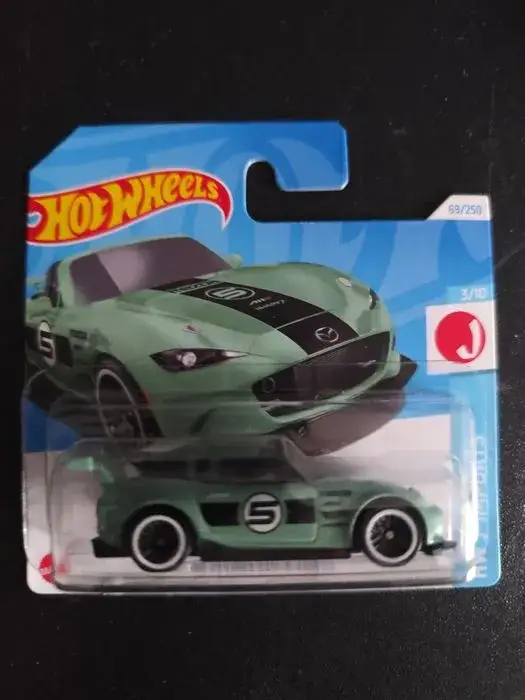 Zdjęcie Najlepsze zabawki Mazda MX-5, które zachwycą każdego fana motoryzacji