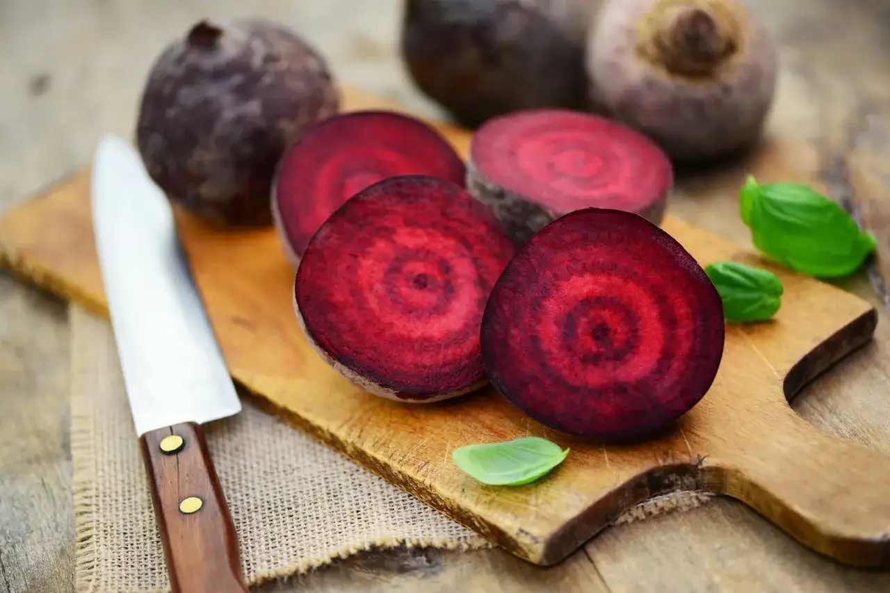 Zdjęcie Ile gotować buraki na surówkę, aby były idealnie miękkie?