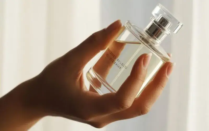 Zdjęcie Woda toaletowa męska: przewodnik, różnice i jak wybrać zapach