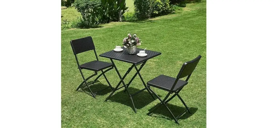 Zdjęcie Czy można pomalować plastikowe krzesła? Oto skuteczne metody i porady