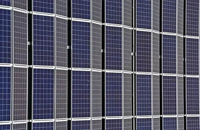Zdjęcie Gdzie są elektrownie słoneczne w Polsce? Odkryj ich lokalizacje i potencjał