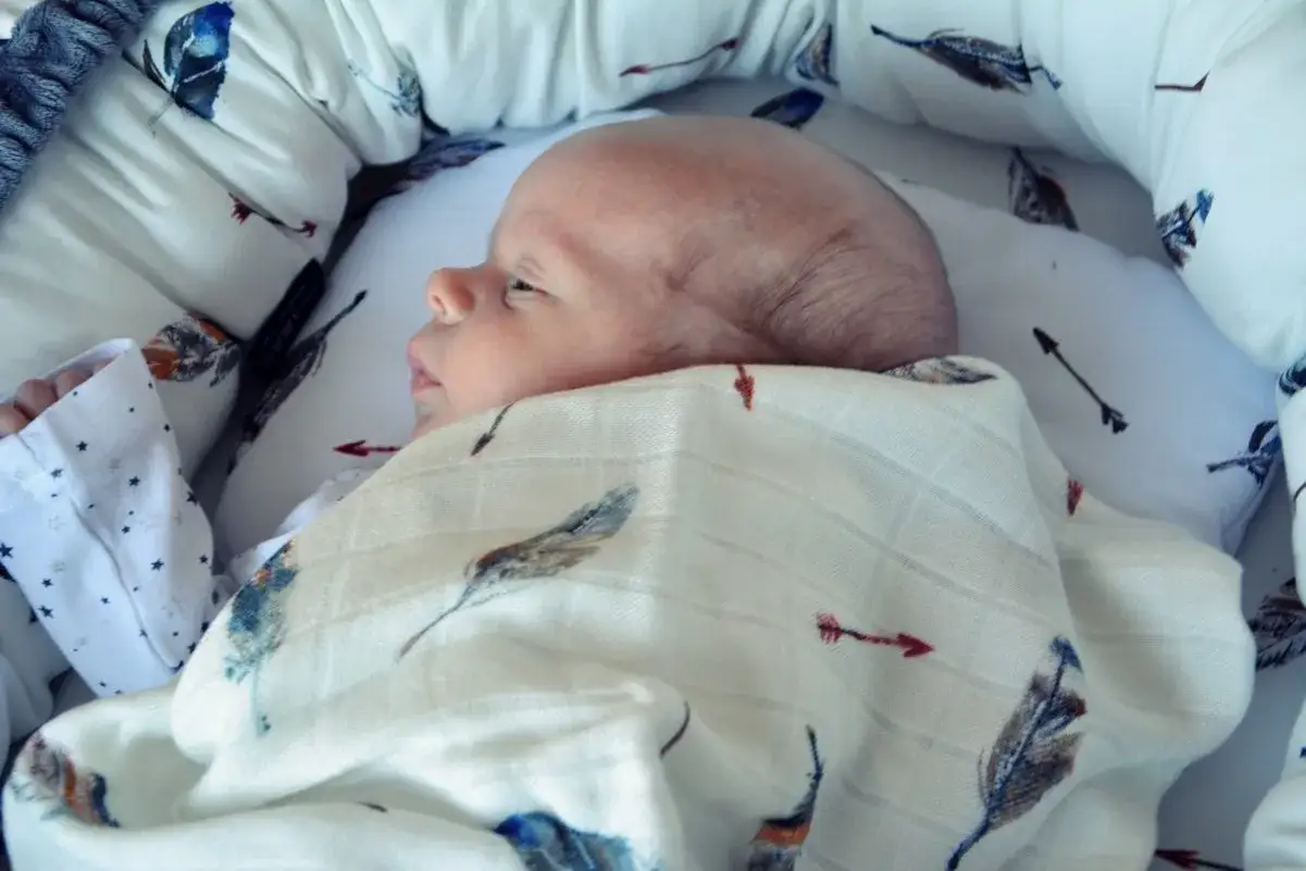 Zdjęcie Pieluchy tetrowe czy muślinowe - co wybrać dla wrażliwej skóry?