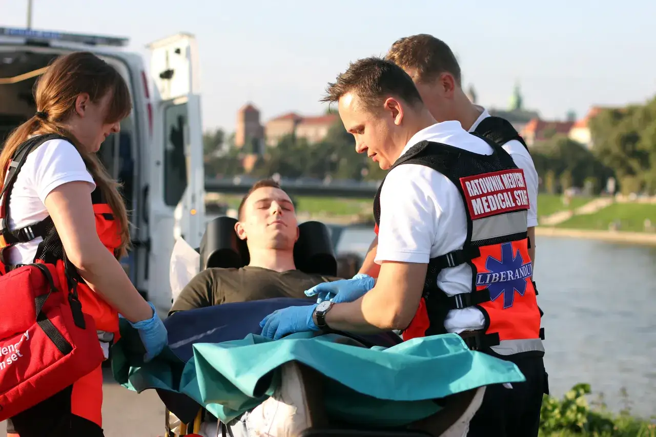 Zdjęcie Jak załatwić transport medyczny na nfz bez zbędnych formalności