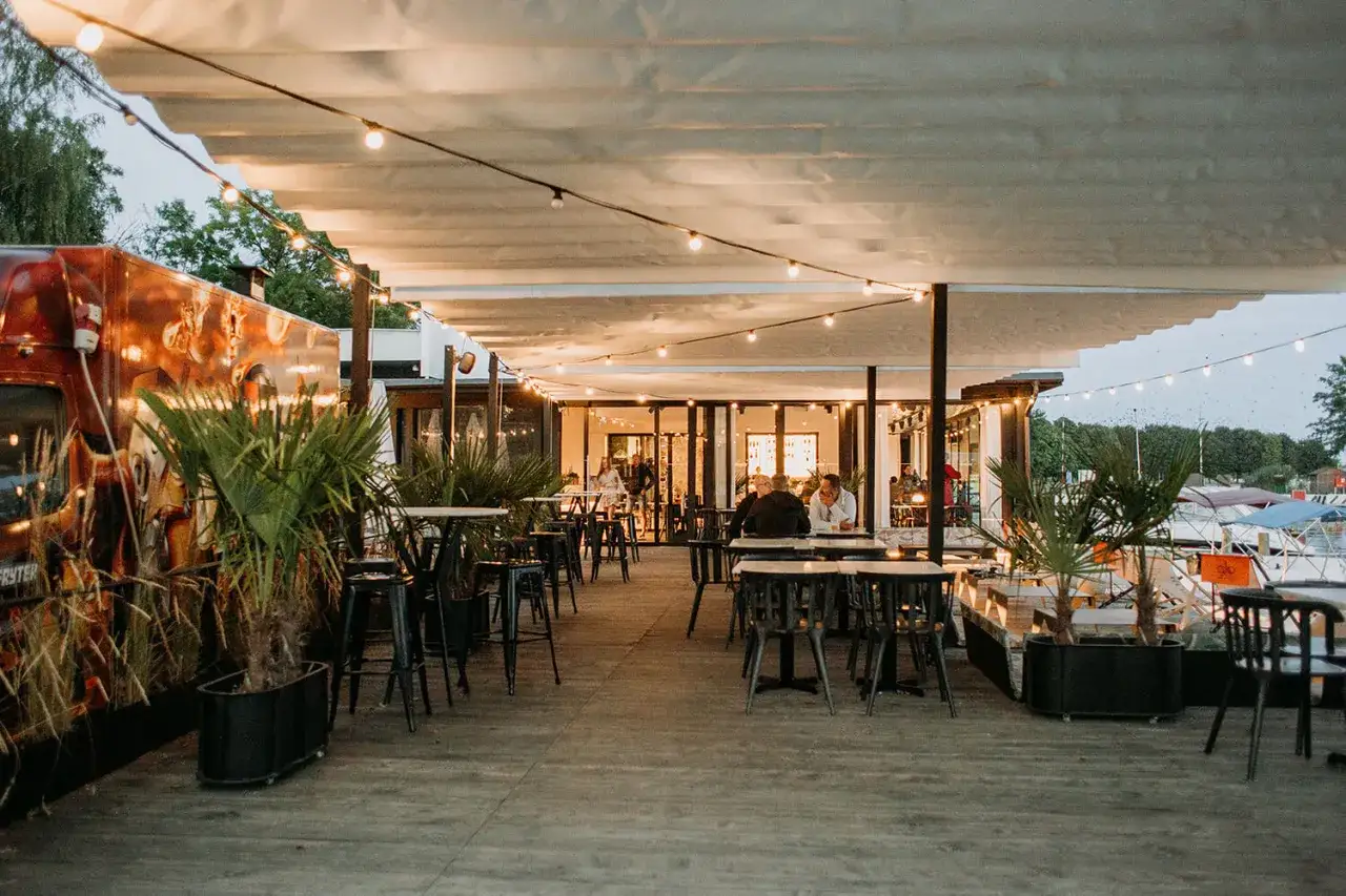 Zdjęcie Gdzie zjeść w Giżycku? Odkryj najlepsze restauracje i smaki