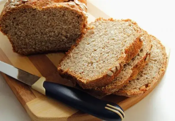 Zdjęcie Chleb Dukana bez otrębów: Prosty przepis i wartości odżywcze