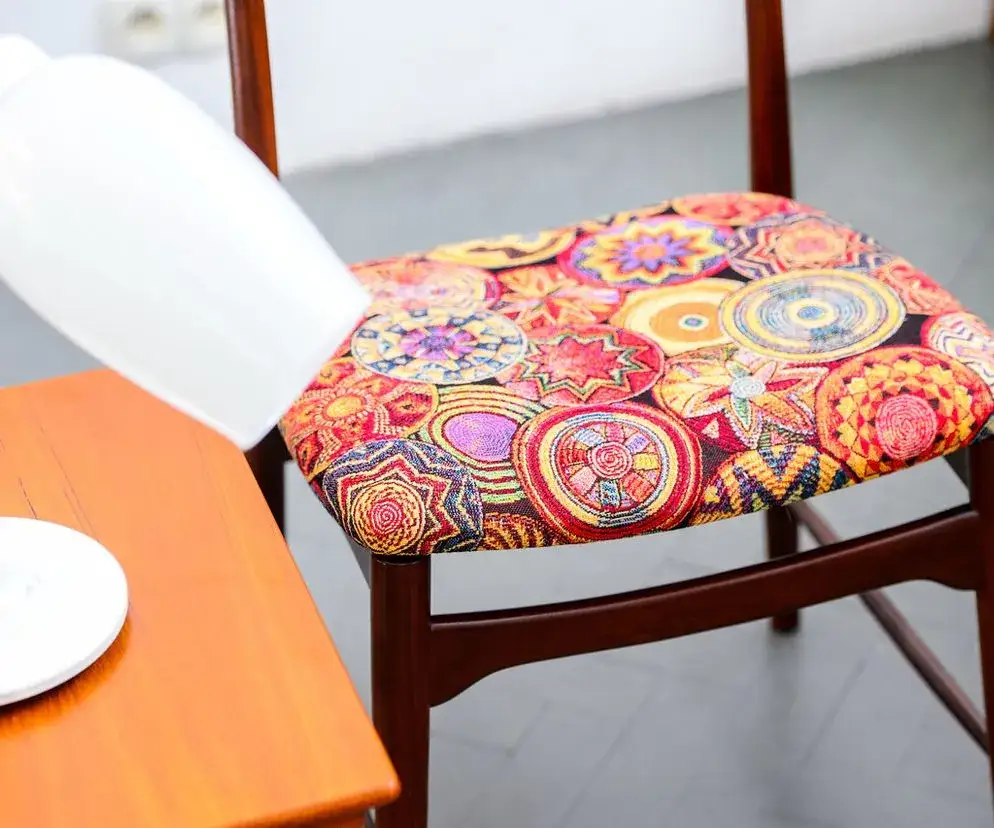 Zdjęcie Renowacja krzesła krok po kroku: praktyczny przewodnik DIY