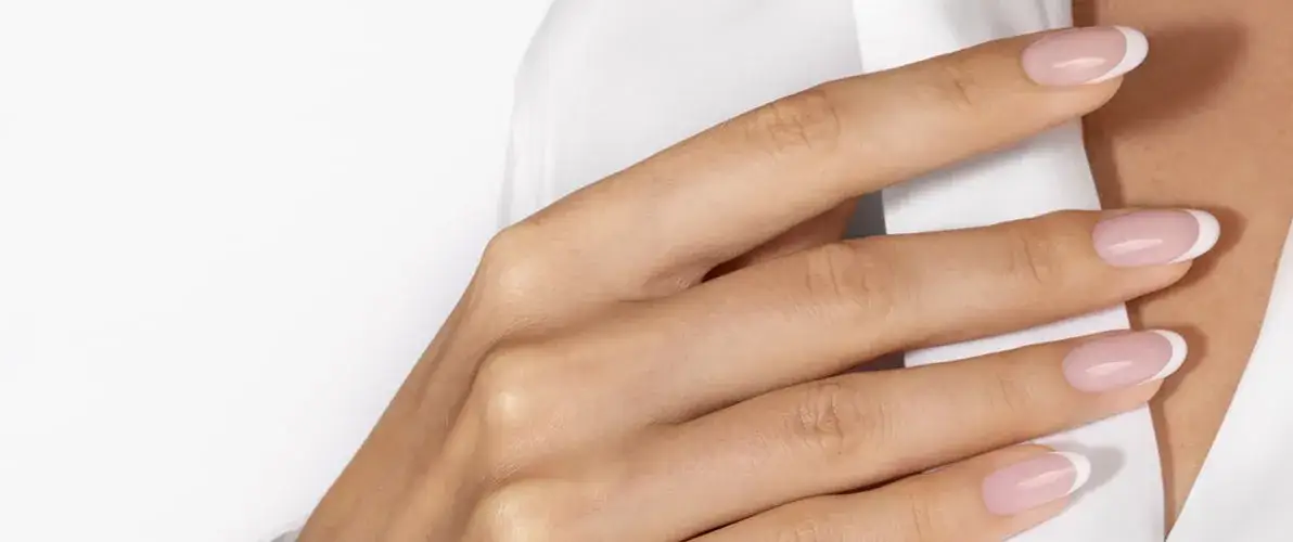 Zdjęcie Jak zrobić francuski manicure w domu i uniknąć najczęstszych błędów