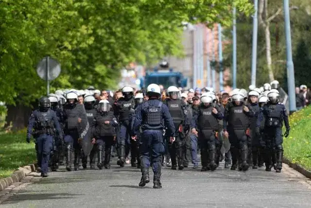 Zdjęcie Czy do policji potrzebna jest matura? Oto prawda o wymaganiach