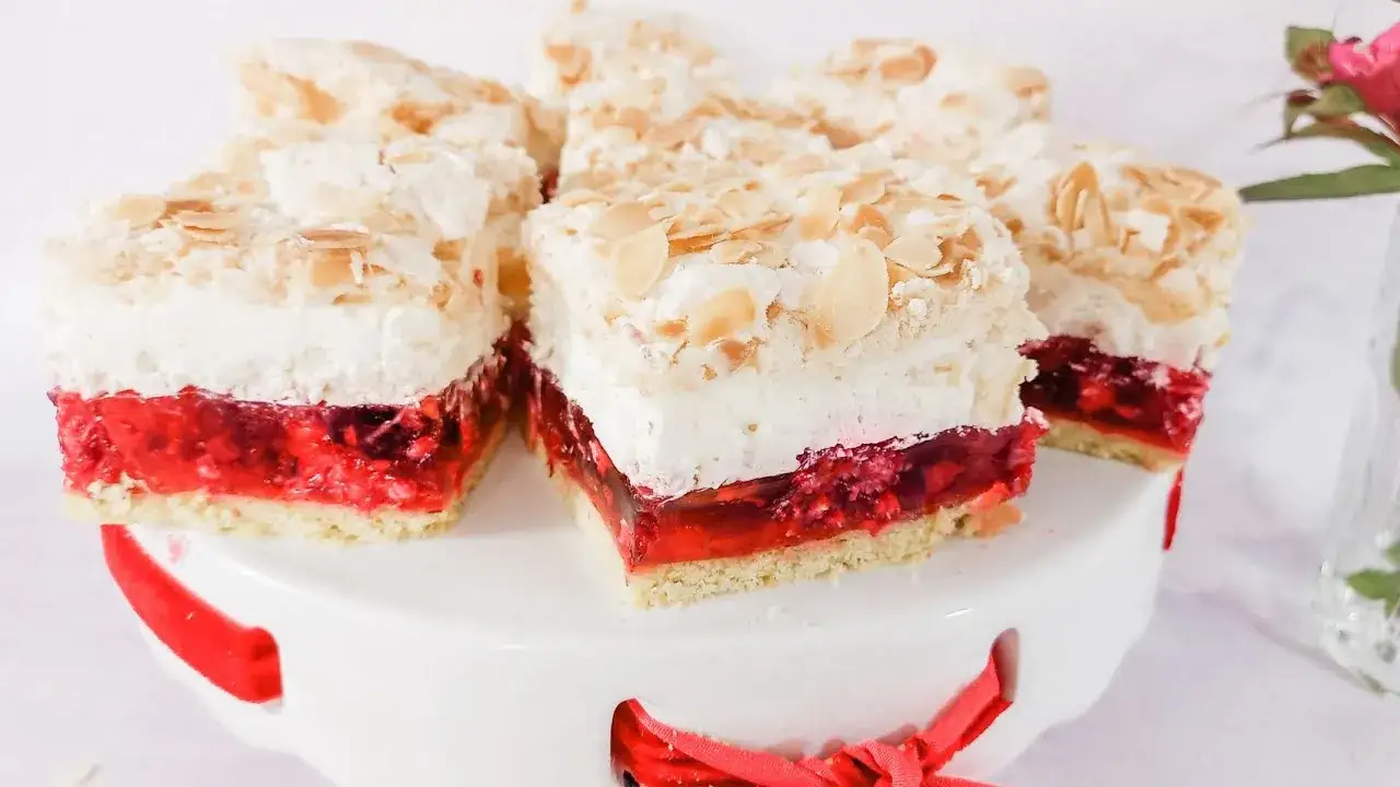 Zdjęcie Jak zrobić ciasto malinowa chmurka - prosty przepis na pyszny deser