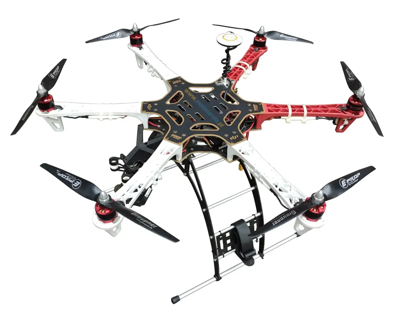 Zdjęcie Mefedron dron: Jak drony zmieniają walkę z handlem narkotykami