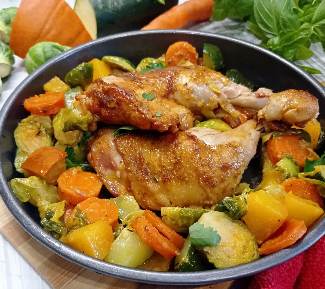 Zdjęcie Jak zrobić udka z kurczaka na patelni, aby były soczyste i aromatyczne