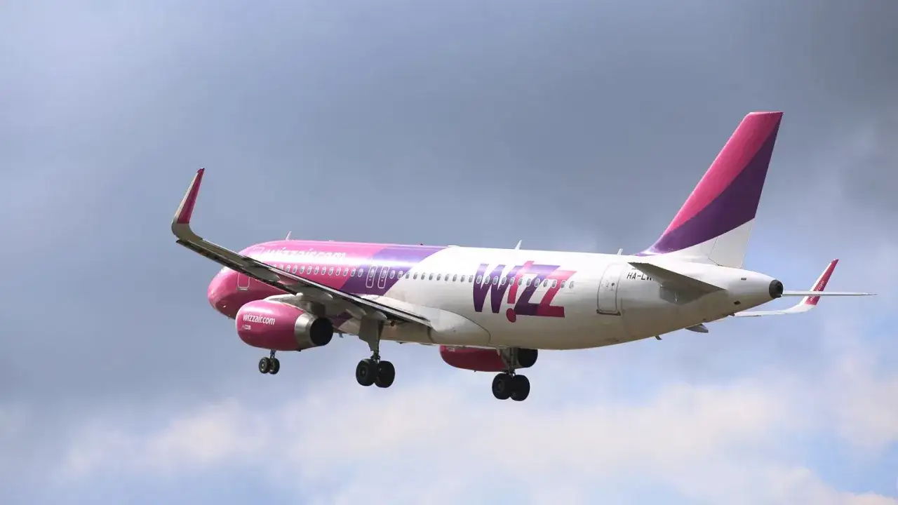Zdjęcie Ile waży samolot Wizz Air? Zaskakujące fakty o jego wadze