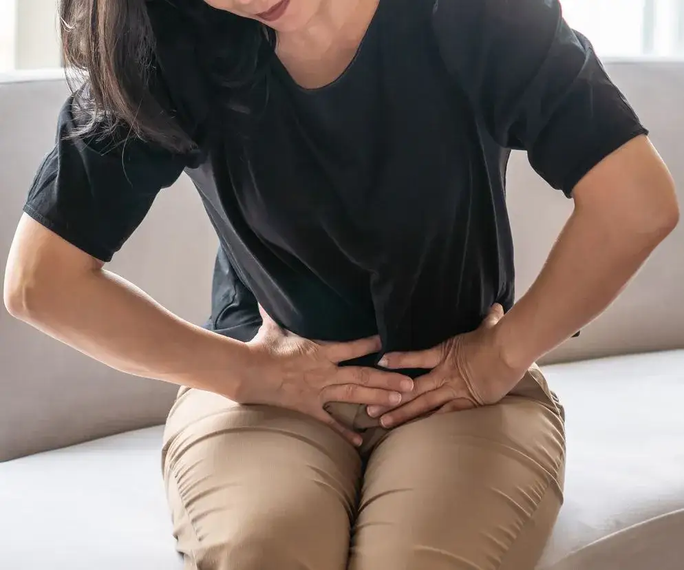 Zdjęcie Przepuklina pachwinowa do jakiego lekarza? Kluczowe informacje dla pacjentów