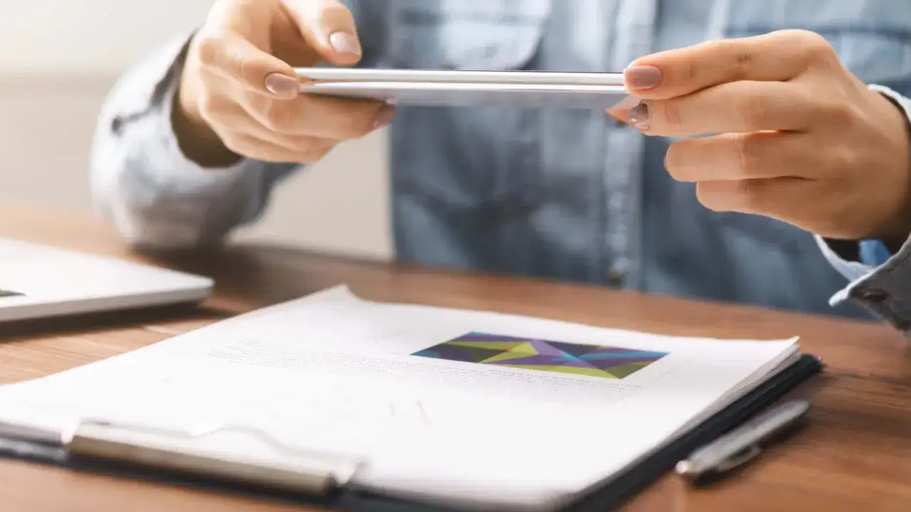 Zdjęcie Scanner avec un smartphone : astuces pour des documents clairs et rapides