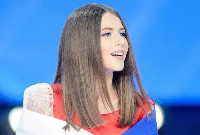 Zdjęcie Ile Roksana Węgiel ma lat? Zaskakujące osiągnięcia młodej gwiazdy