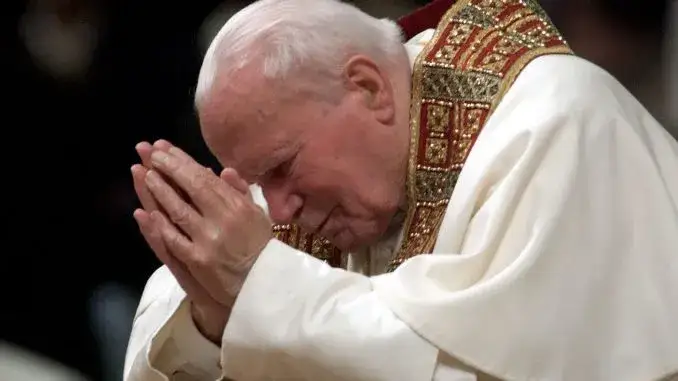 Zdjęcie Kim jest papież i jak jego rola kształtuje Kościół katolicki