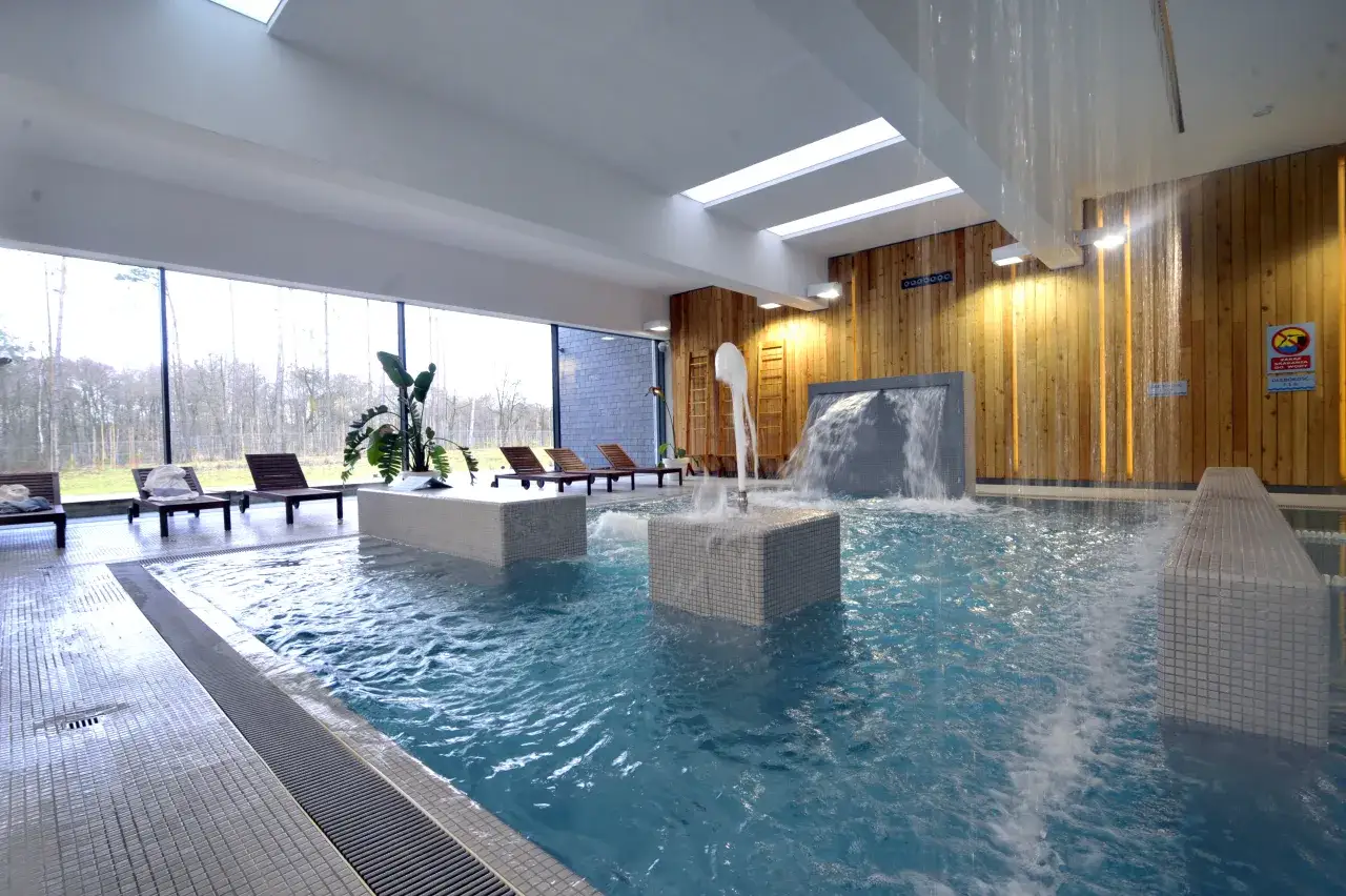 Zdjęcie Cennik basenu Skansen Sierpc: Sprawdź ceny i oferty na pływanie