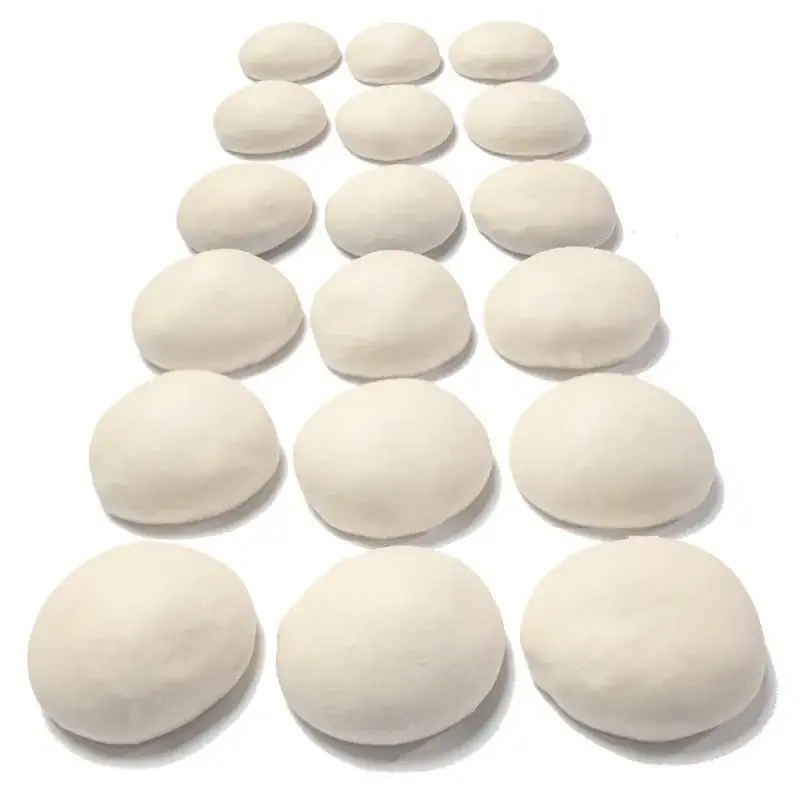 Zdjęcie Ile gram ciasta na pizzę 30 cm? Oto idealne wagi dla każdej pizzy