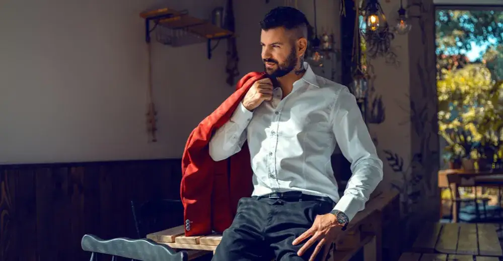 Zdjęcie Jak powinna leżeć koszula, aby uniknąć najczęstszych błędów w dopasowaniu