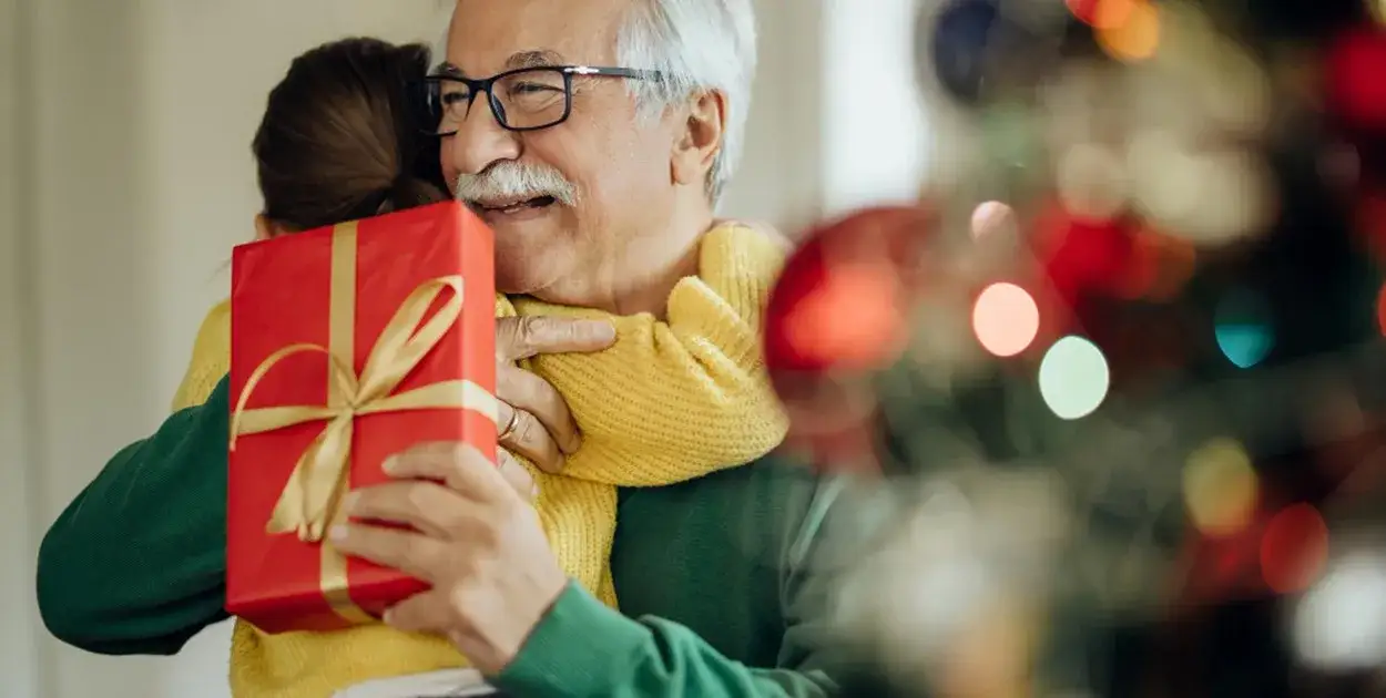 Zdjęcie Co kupić starszej osobie, aby sprawić jej radość i komfort?