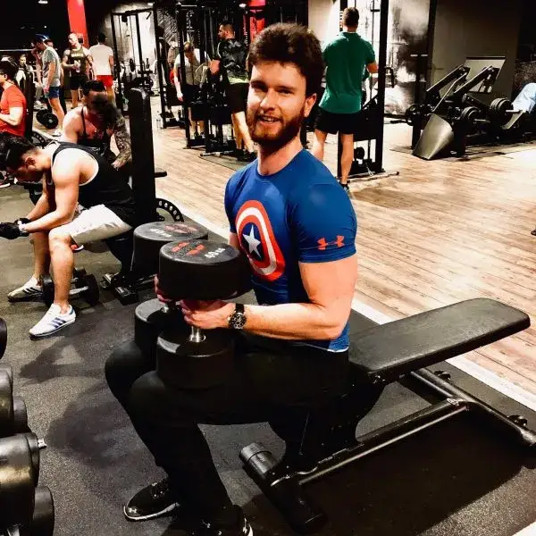 Zdjęcie Ile ćwiczeń na jednym treningu, aby uniknąć przetrenowania?