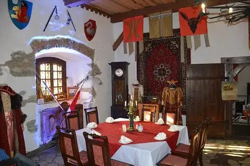 Zdjęcie Najlepsze atrakcje w Sobkowie: Zamek Rycerski i inne przygody