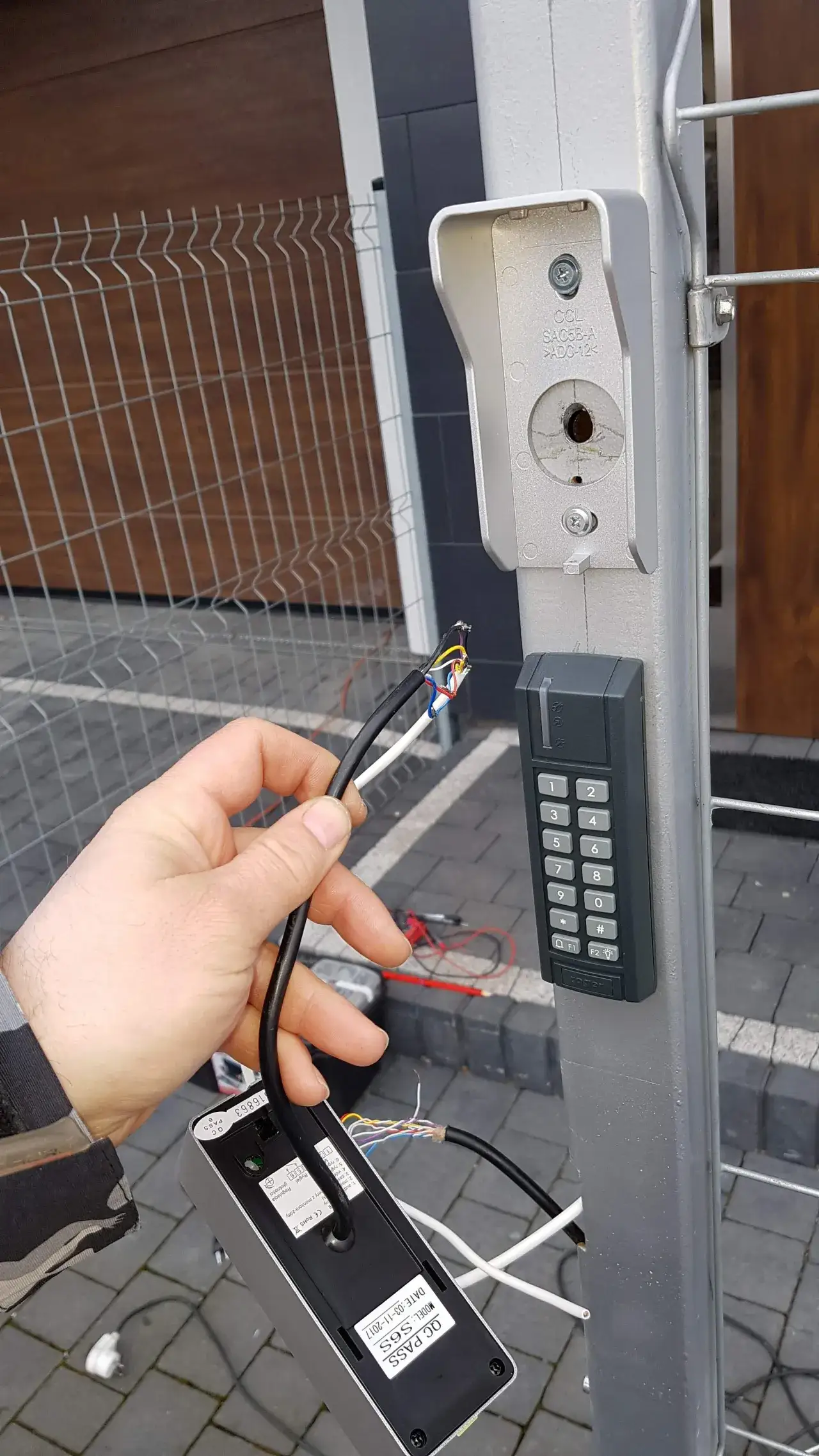 Zdjęcie Ile kosztuje montaż domofonu? Ceny, które Cię zaskoczą