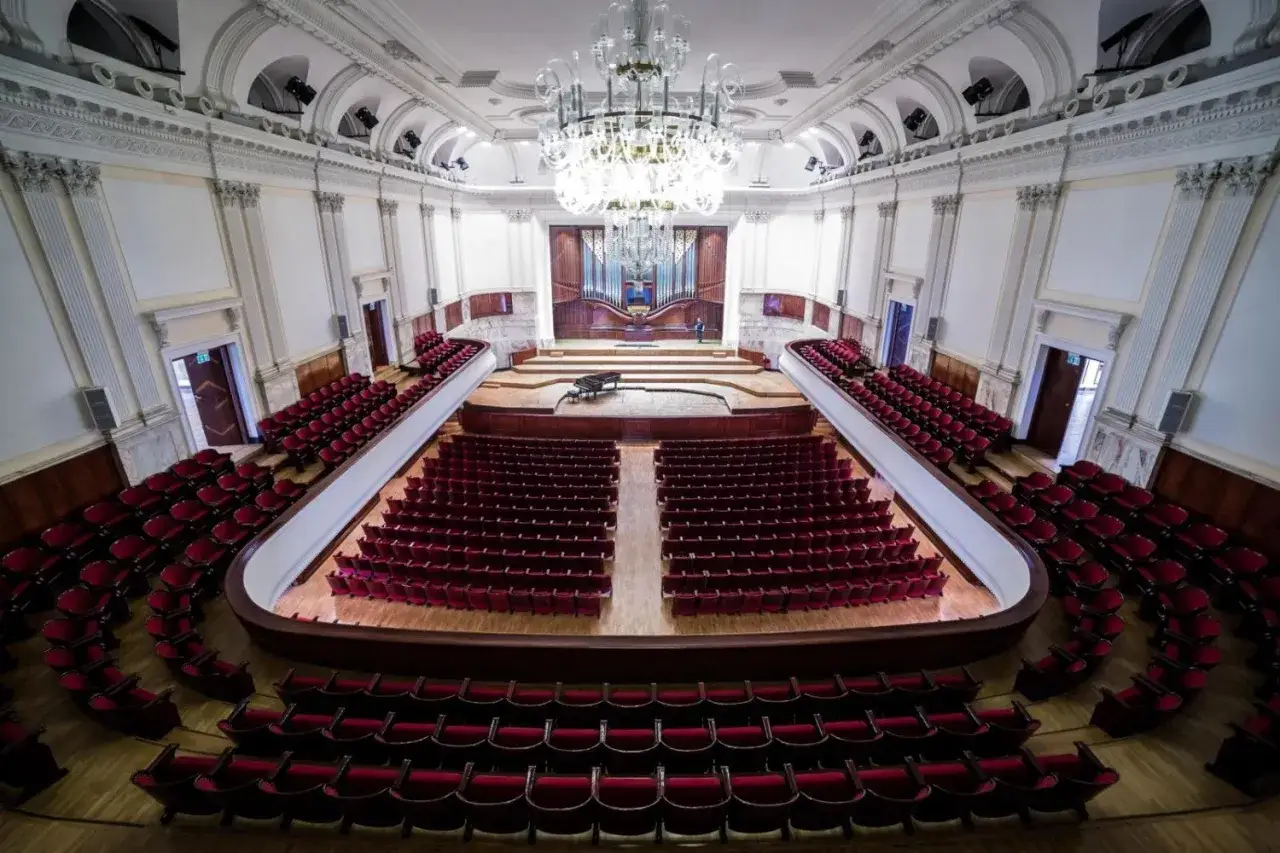 Zdjęcie Filharmonia Warszawa - odkryj jej historię, koncerty i atrakcje