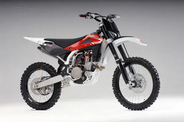 Zdjęcie Husqvarna TC 250 ile koni - moc, osiągi i porównania z innymi modelami