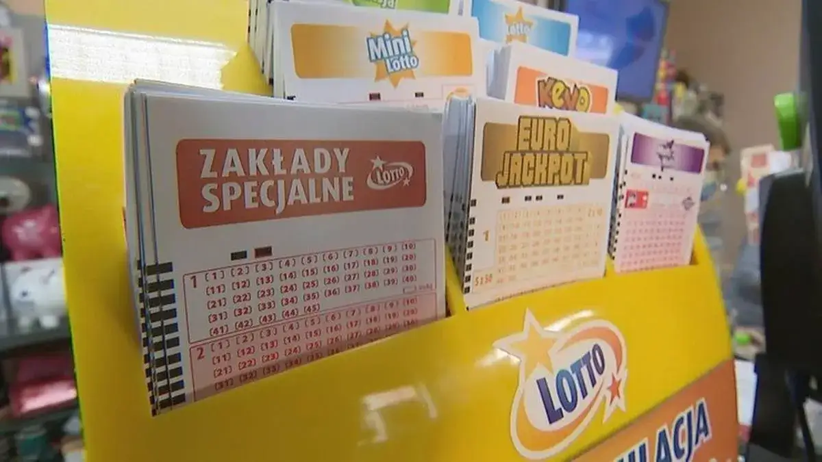 Zdjęcie Ile jest za trójkę w lotto plus? Sprawdź gwarantowaną wygraną