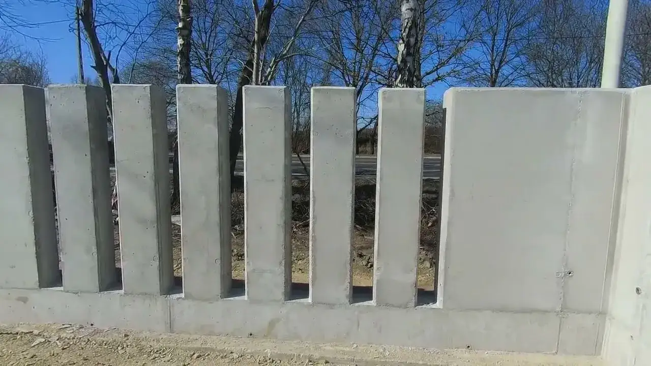 Zdjęcie Jak zrobić ogrodzenie z betonu architektonicznego - krok po kroku bez błędów
