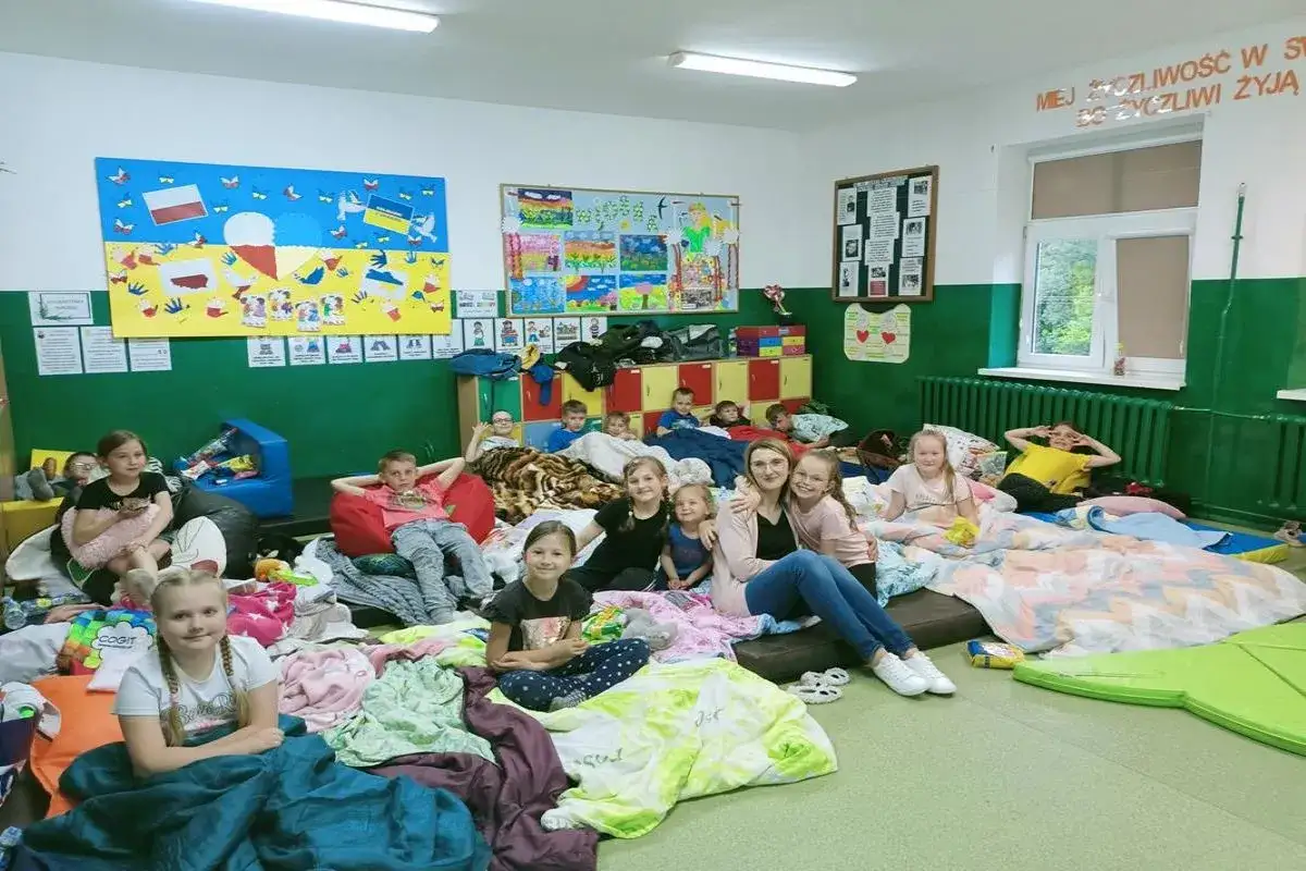 Zdjęcie Nocka w szkole: Jak zorganizować niezapomniane wydarzenie