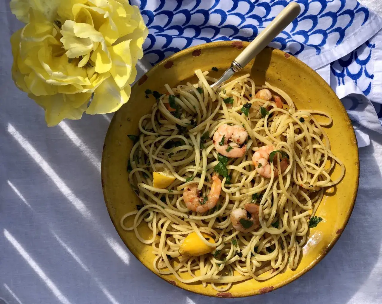 Zdjęcie Szybkie spaghetti z krewetkami i chili - pyszny przepis na obiad