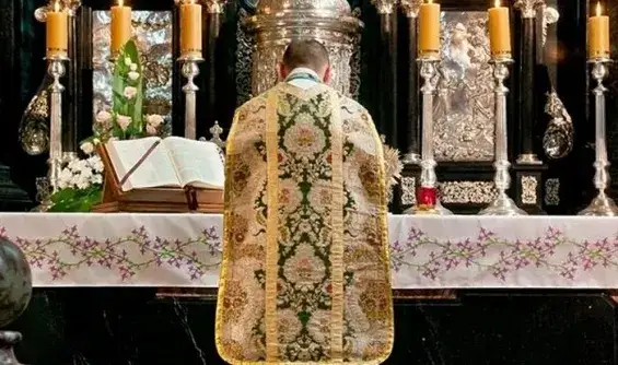 Zdjęcie Msza trydencka ile trwa? Odkryj długość i znaczenie liturgii