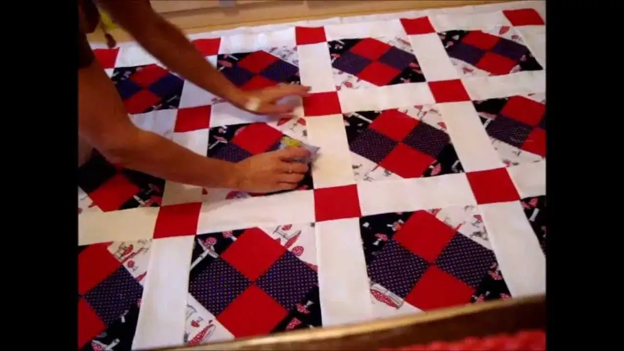 Zdjęcie Jak uszyć kołdrę patchworkową - proste kroki dla początkujących