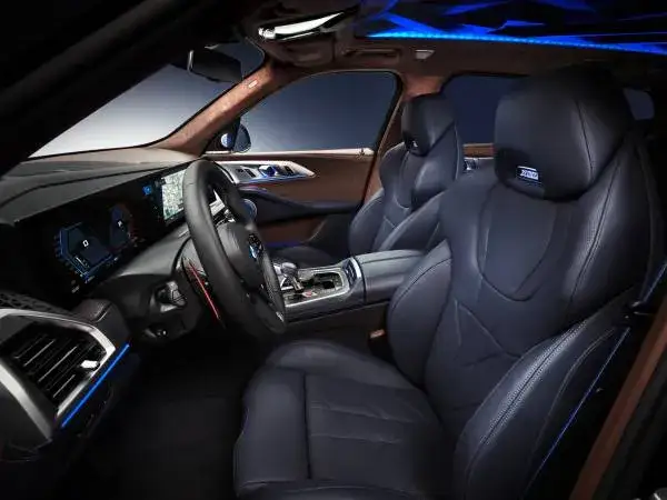 Zdjęcie Luksusowe wnętrze BMW XM: Komfort i design, których nie można przegapić