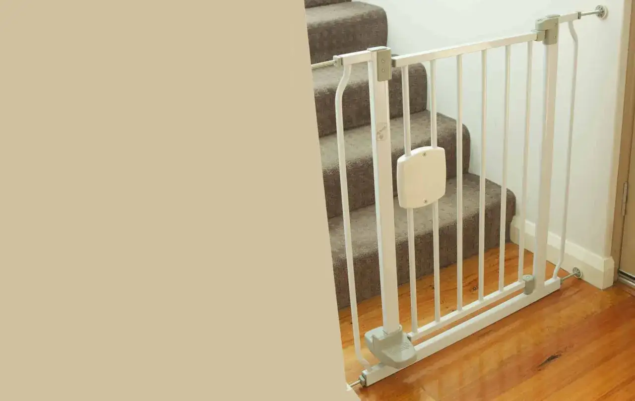 Zdjęcie Jak zabezpieczyć schody bez balustrady? Skuteczne metody na bezpieczeństwo