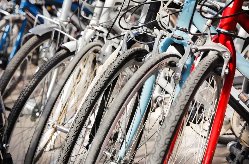 Zdjęcie Jak wysłać rower kurierem? Sprawdzone sposoby na bezpieczny transport