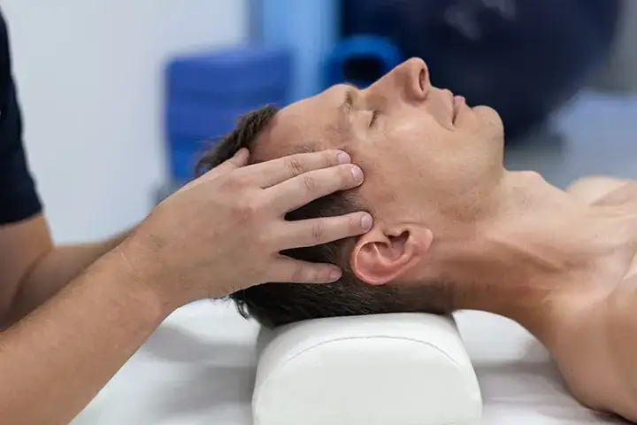 Zdjęcie Skuteczne metody leczenia napięciowego bólu głowy i ulga w bólu