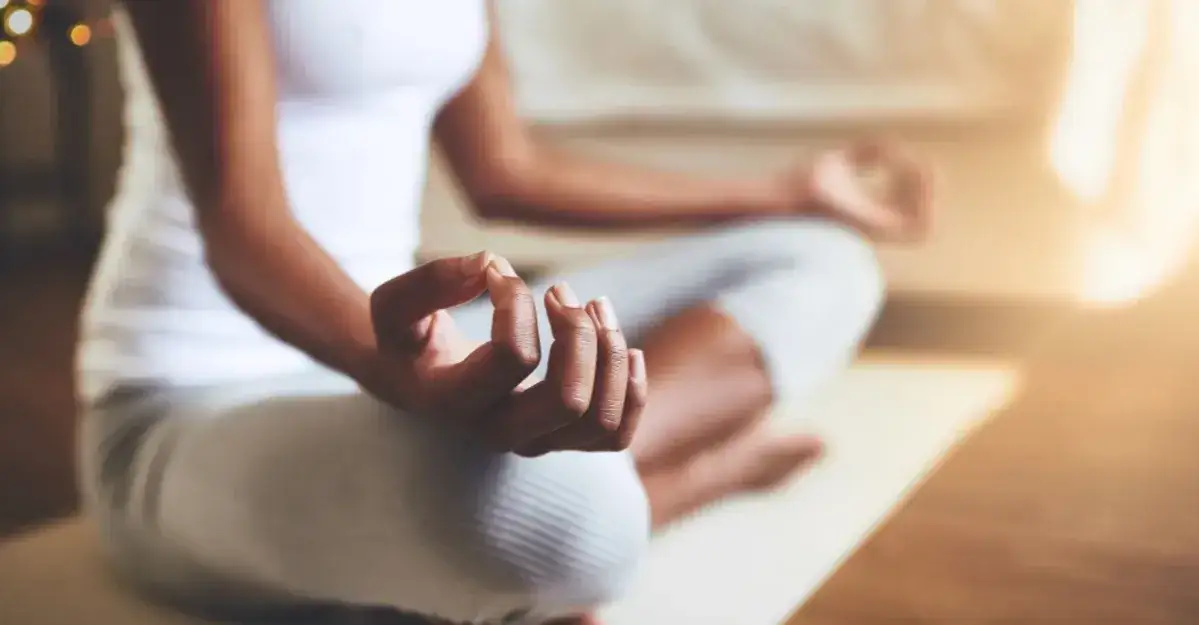 Zdjęcie Czy medytacja jest bezpieczna? Poznaj zagrożenia i skutki uboczne praktyki