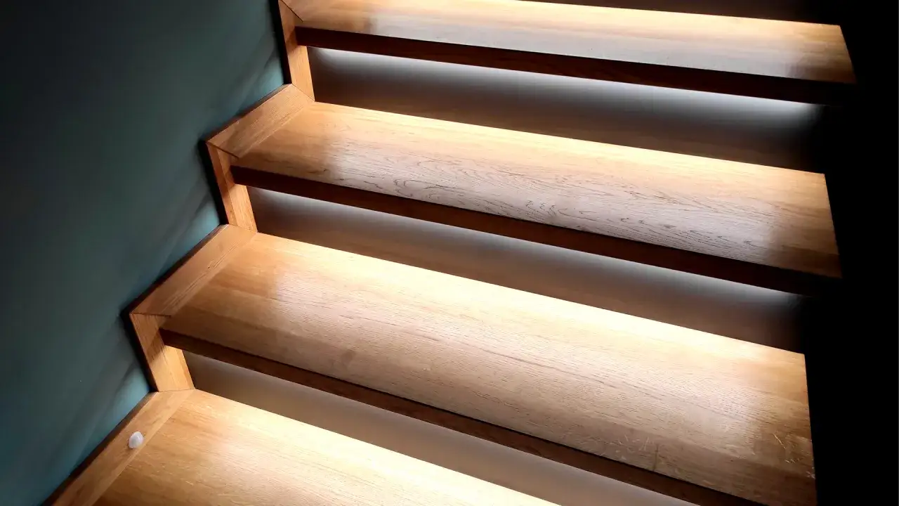 Zdjęcie Jakie listwy przy schodach wybrać, aby uniknąć błędów i kosztów?