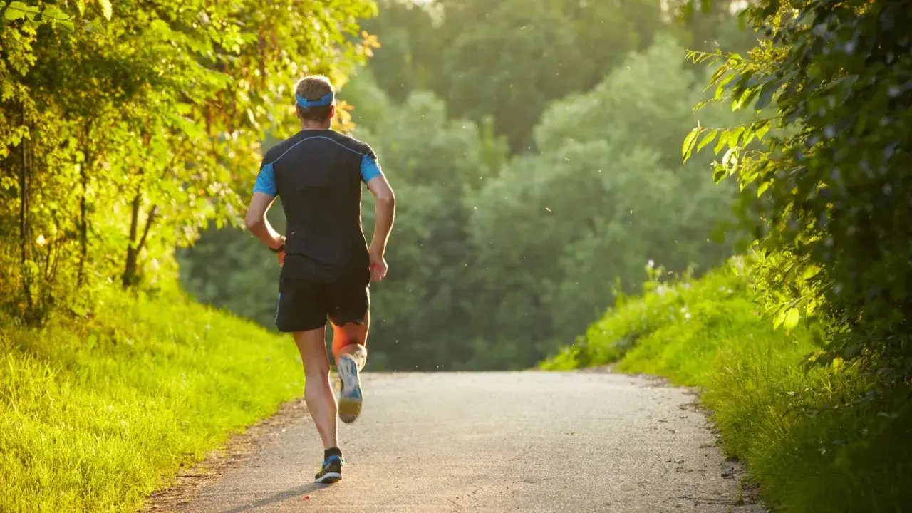 Zdjęcie Jak szybko biega człowiek? Odkryj średnie prędkości i rekordy